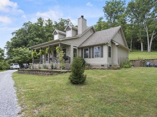 House for sale in Stamping Ground, Kentucky