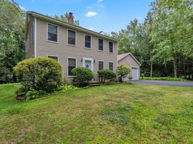 House for sale in Standish, Cumberland County