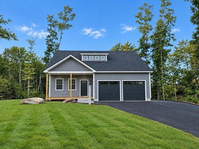 House for sale in Standish, Cumberland County