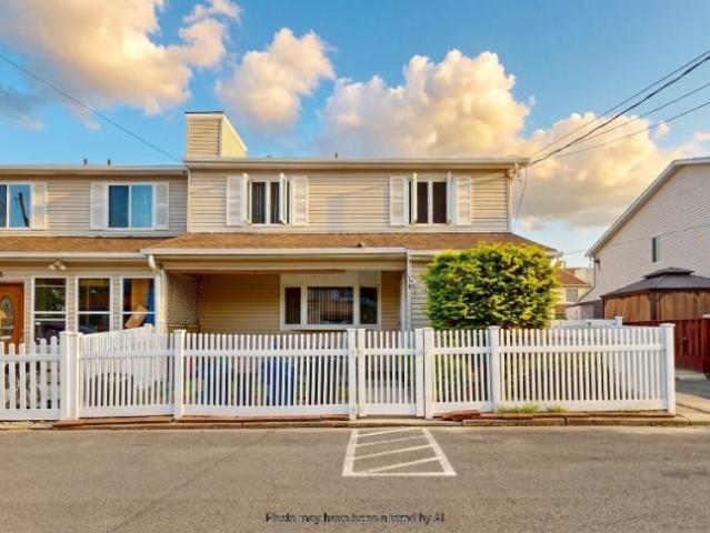 Condo for sale in Arverne, New York