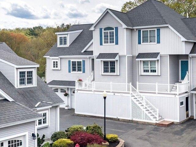 Condo for sale in Stoneham, Massachusetts
