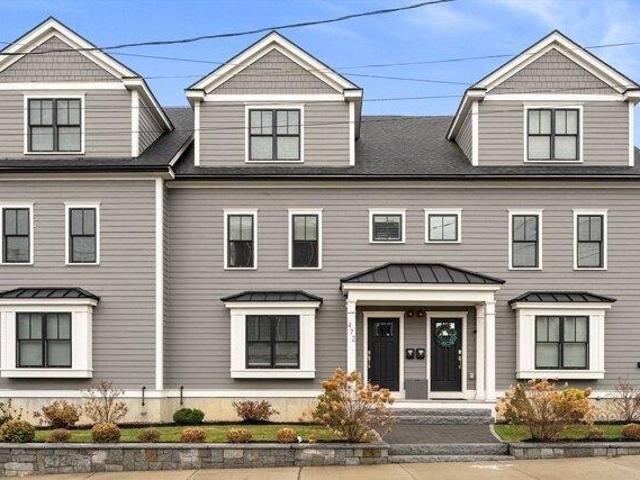 Condo for sale in Stoneham, Massachusetts