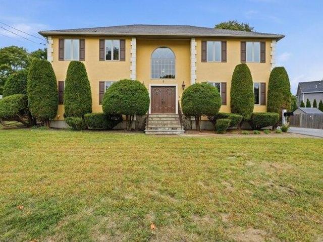 House for sale in Stoneham, Middlesex County