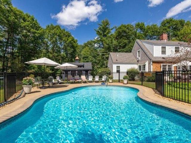 House for sale in New Hampshire