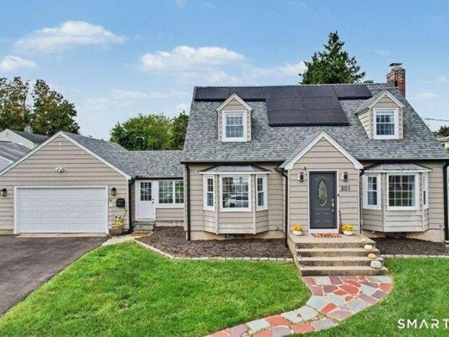 House for sale in Pecks Mill, Stratford