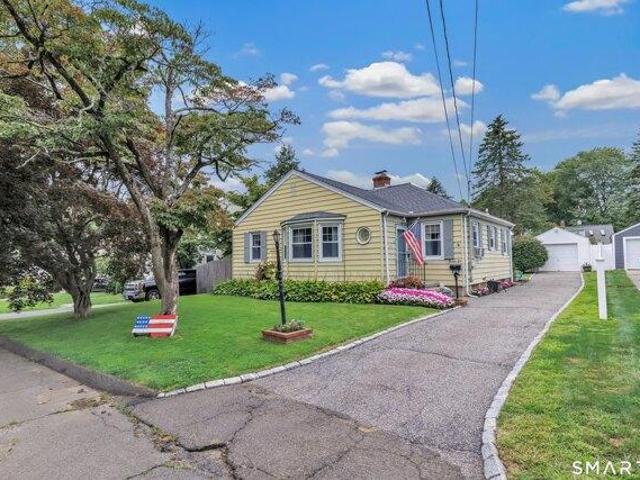 House for sale in Stratford, Greater Bridgeport Planning Region