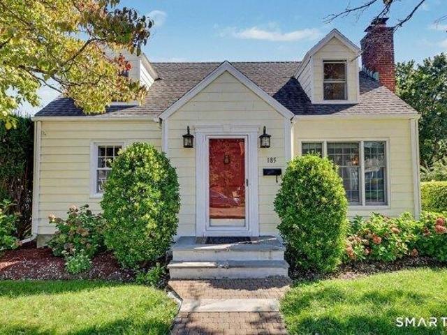 House for sale in Stratford, Greater Bridgeport Planning Region