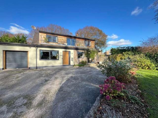 Studio for sale in Llantwit Major, Wales