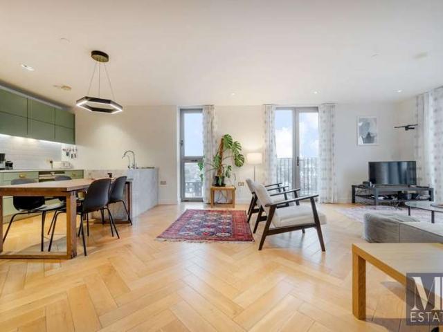 Studio for sale in West Hampstead, Greater London