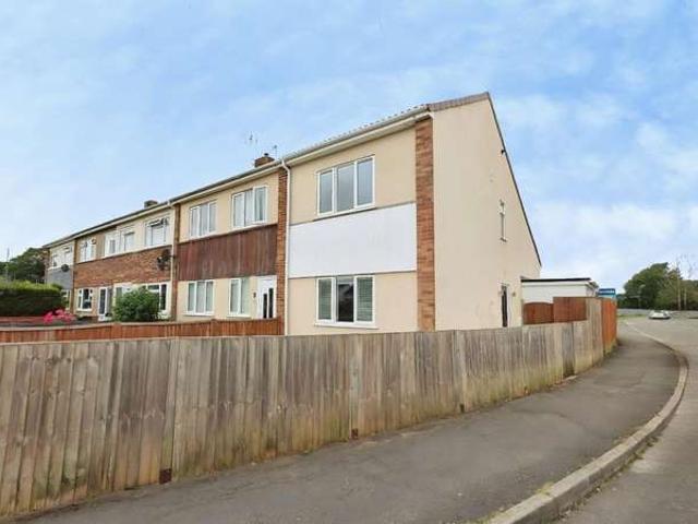 Studio for sale in Yate, South Gloucestershire