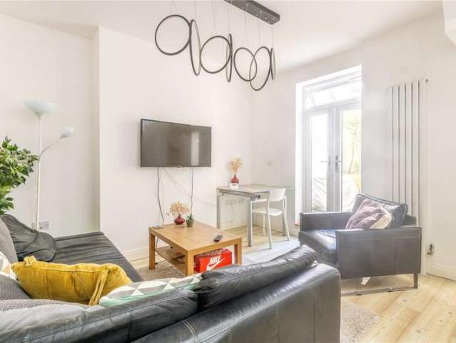 Studio for sale in Feckenham, City Of Bristol