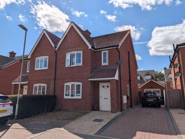 Studio for sale in Grantham, Barholm