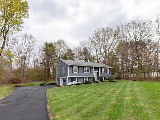 House for sale in Fiskdale, Massachusetts
