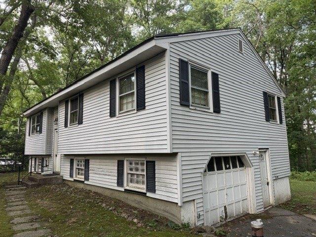 House for sale in Fiskdale, Massachusetts