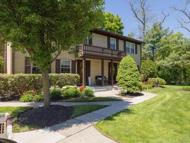 Condo for sale in Rockland, New York