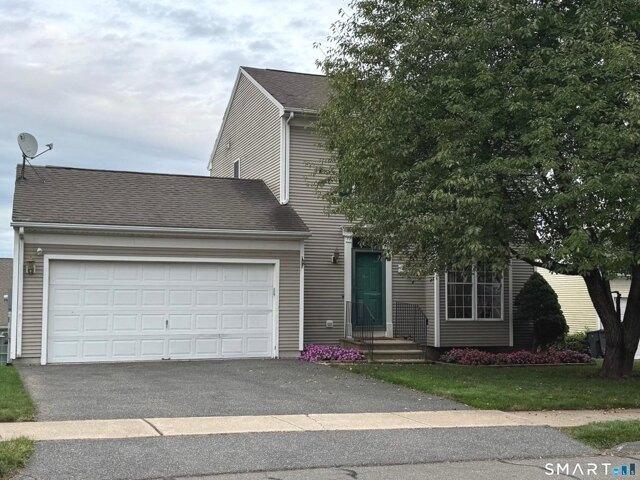 House for sale in Suffield, Connecticut