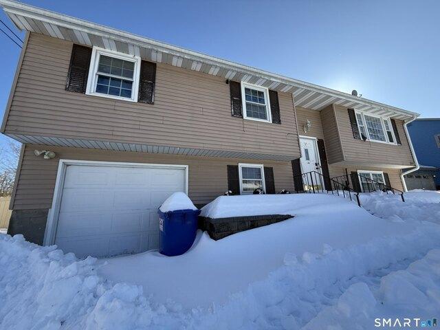 House for sale in Suffield, Connecticut