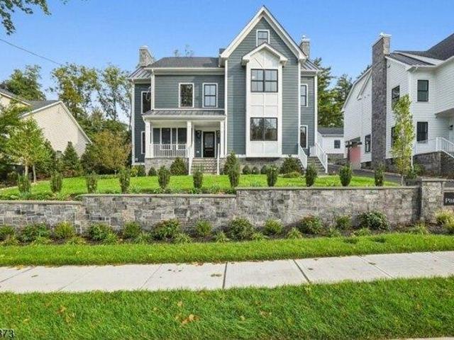House for sale in Summit, New Jersey