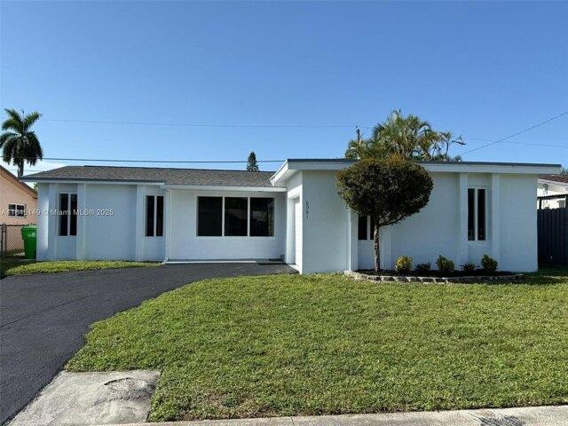 House for sale in Sunrise, Florida
