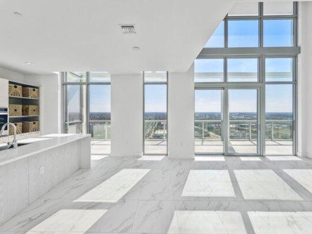 Condo for sale in Sunrise, Florida