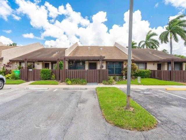 House for sale in Sunrise, Florida