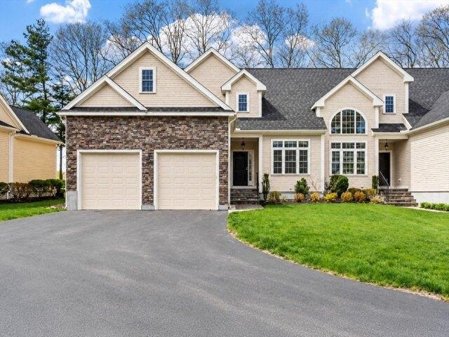 Condo for sale in Sutton, Massachusetts
