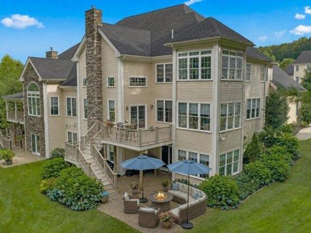 Condo for sale in Sutton, Massachusetts