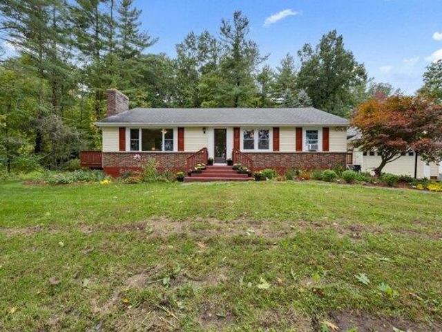 House for sale in West Sutton, Sutton