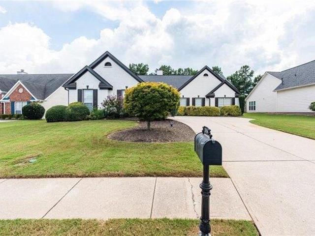 House for sale in Suwanee, Georgia