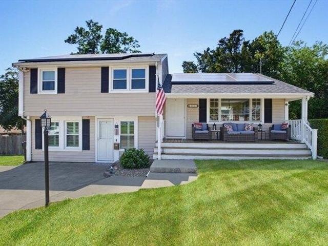 House for sale in Bristol, Massachusetts