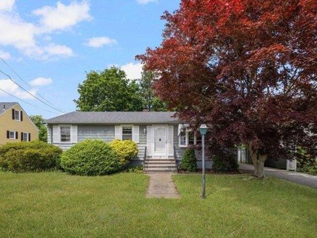 House for sale in Swansea, Bristol County