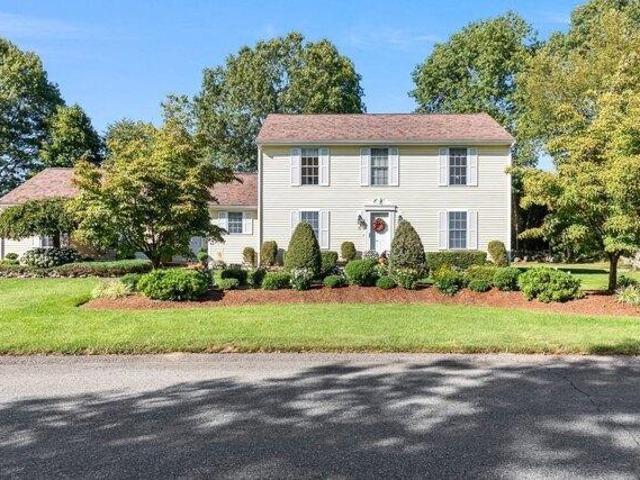 House for sale in Swansea, Bristol County