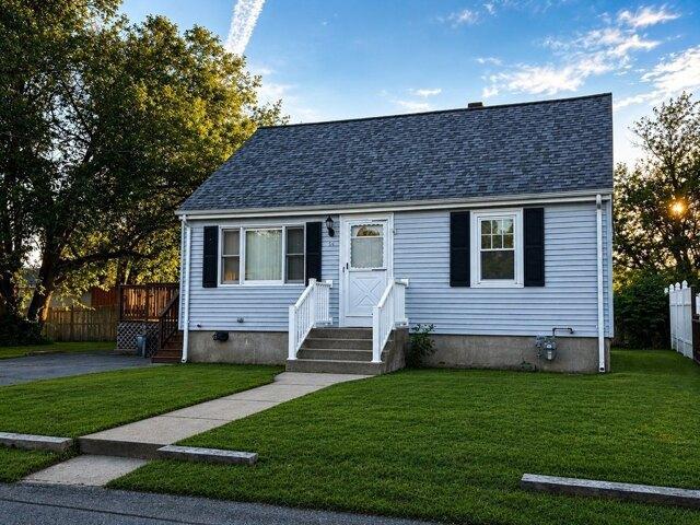 House for sale in Ocean Grove, Swansea