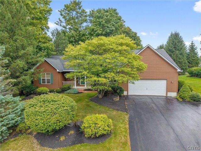 House for sale in Syracuse, New York