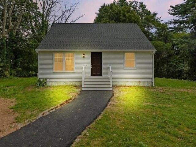 House for sale in Taunton, Bristol County