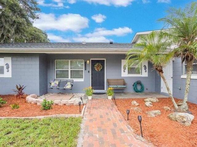 House for sale in Tavares, Florida
