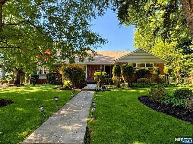 House for sale in Tenafly, New Jersey