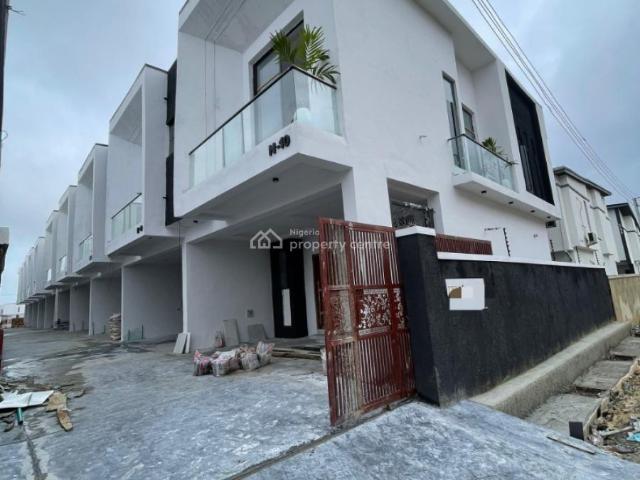 Mansion for rent in Eti Osa, Lagos