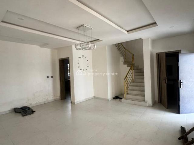 Detached house for rent in Eti Osa, Lagos