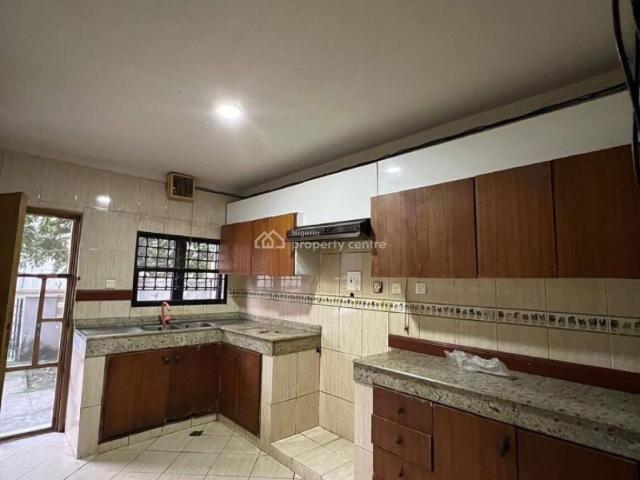 Detached house for sale in Abuja, Sokoto