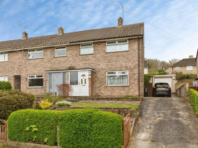 Bungalow for sale in Feckenham, City Of Bristol