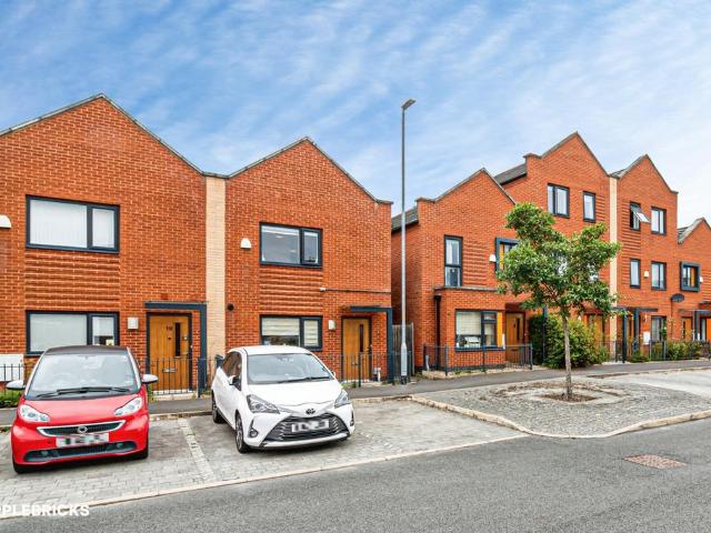 Bungalow for sale in Pendleton, Salford