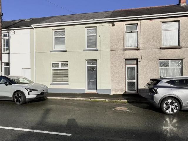 House for sale in Llanedi, Tycroes