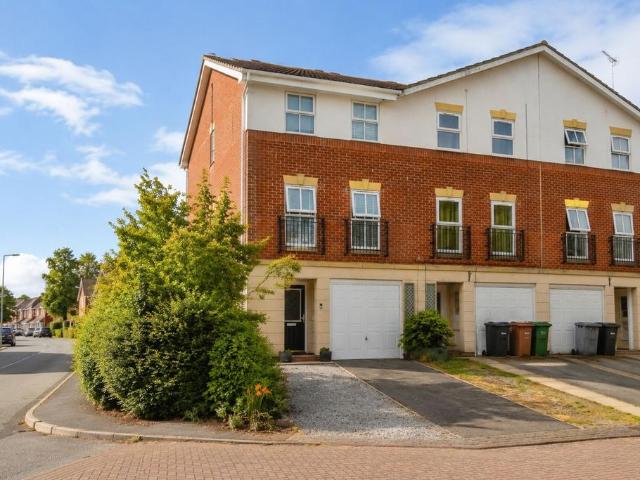 Bungalow for sale in West Yorkshire