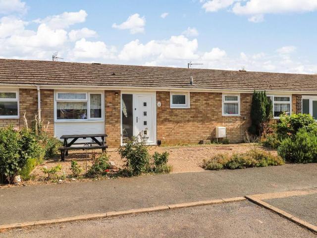 Bungalow for sale in Arrington, Cambridgeshire