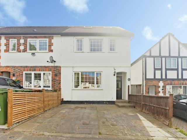 Bungalow for sale in Greater London