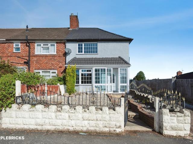 Bungalow for sale in Stone Cross, Wednesbury