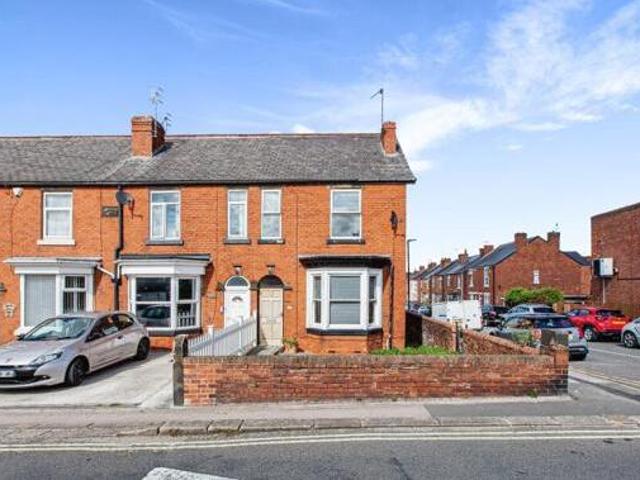 House for sale in Loundsley Green, East Midlands