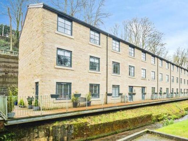 House for sale in Charlesworth, East Midlands