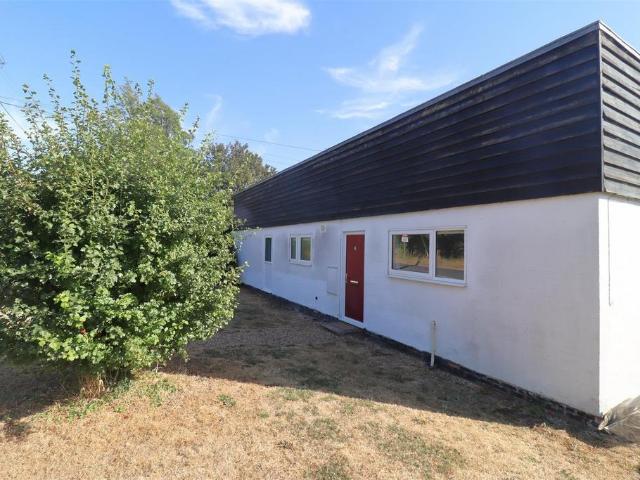 Bungalow for rent in Arrington, Cambridgeshire